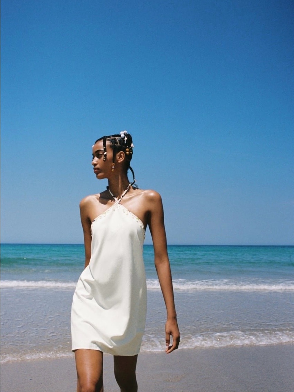 NWT Zara White Linen Halter Mini Dress with Beaded Shell/Coin Accents. Size Smal - Picture 2 of 14